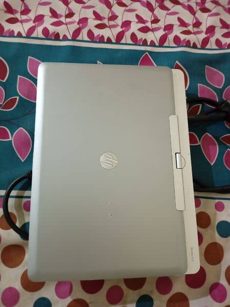 HP Elitebook revolue 810 1