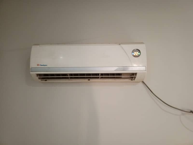 Dawlance 1 Ton Ac in Good condition 0