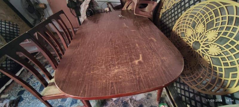 Dining Table with 7 chairs 1