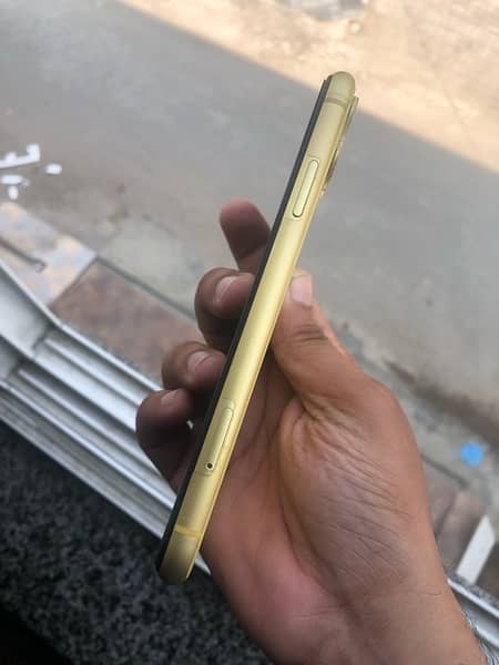 iphone 11 64gb non pta all ok 4