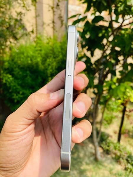 iphone 15 pro 256gb 4