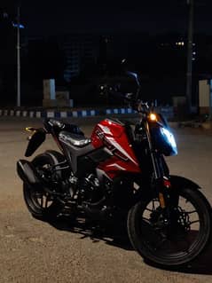 hi speed batllo 200r new bike ha showroom wali 200 kilometers chali ha