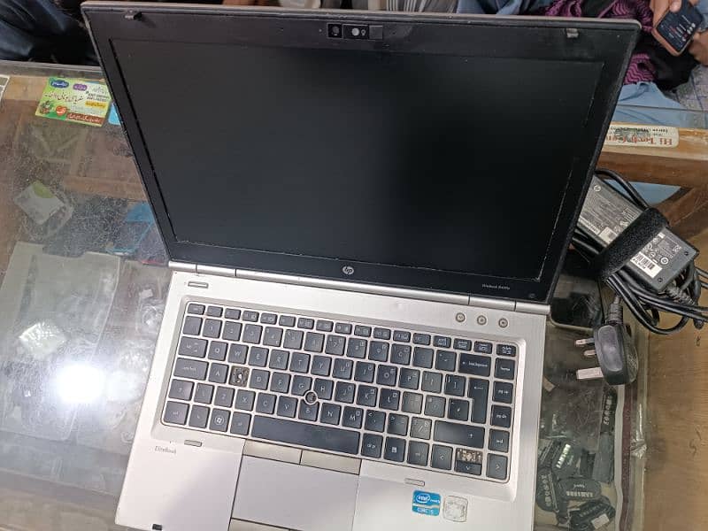 HP elite book 8460p 1