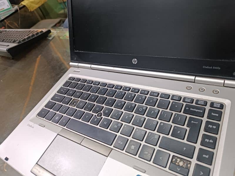 HP elite book 8460p 2