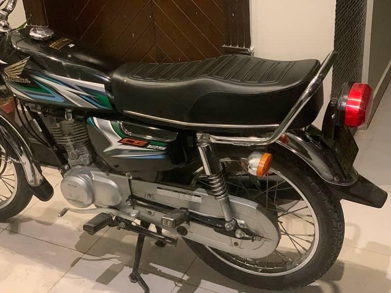 Honda CG 125 black 1