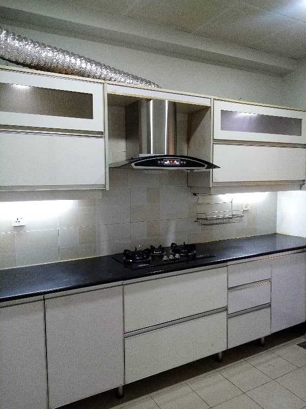 G11 Warda Hamna 2 bed appartment For Rent 8