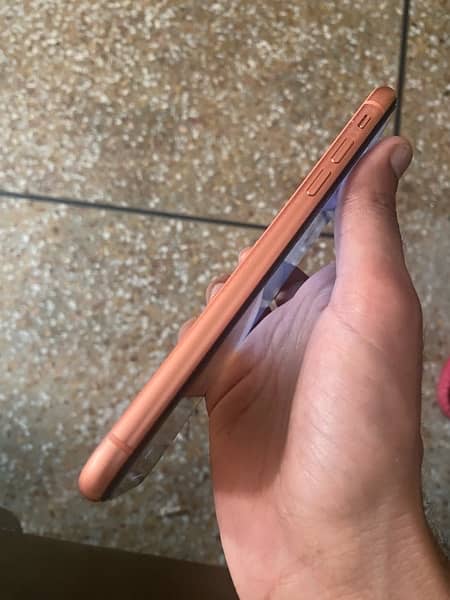 iPhone XR non PTA 3