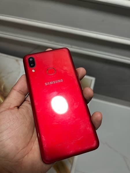 Samsung A10s Brand new genuine condition one handed use only 1