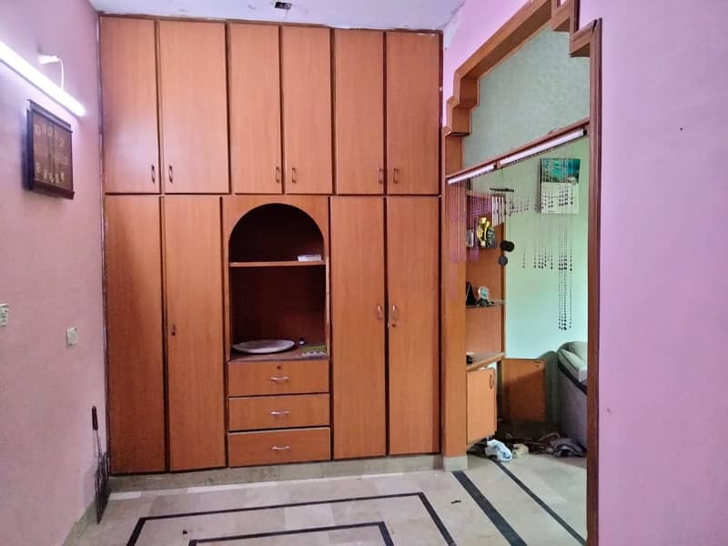 independent house for rent in johar 13