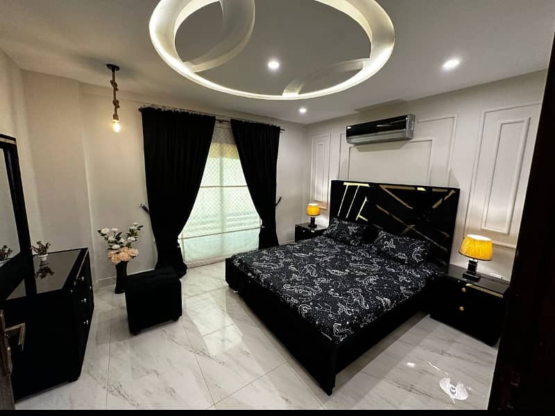 1 Bedroom VIP full furnishe flat for rent per day available in Bahia Town Lahore 4