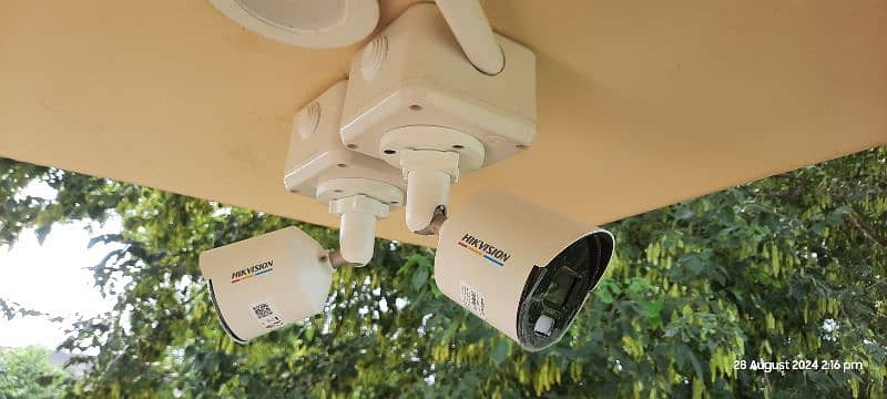 CCTV cameras security cameras اعتماد کیلئے نام۔کافی ہے 10