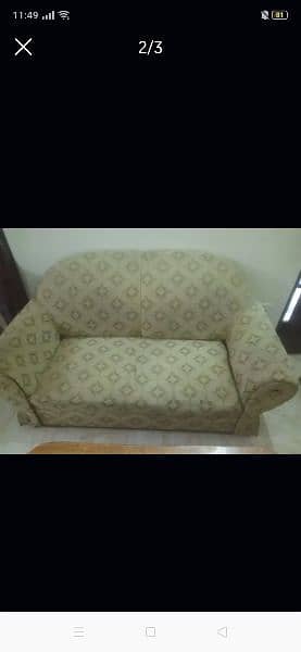 6 seater sofa available 0