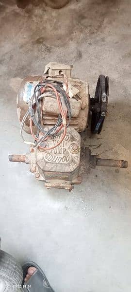 Suction pump for sale 0