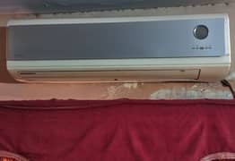 Gree Split AC for sale A1 condition 0