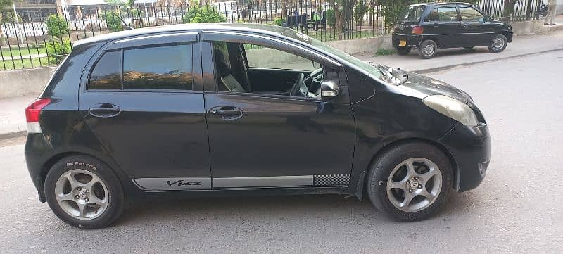 Toyota Vitz 2009 reg 2013 full genion push start 9