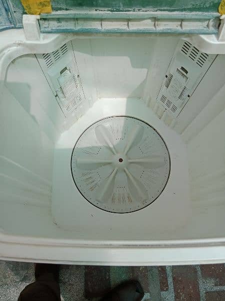 Washing Machine for Sale in Good Condition 1