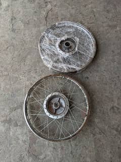 Suzuki GS 150 wheels