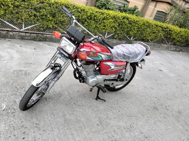 Honda CG125 model 2023 Rawalpindi number 03341511728 12