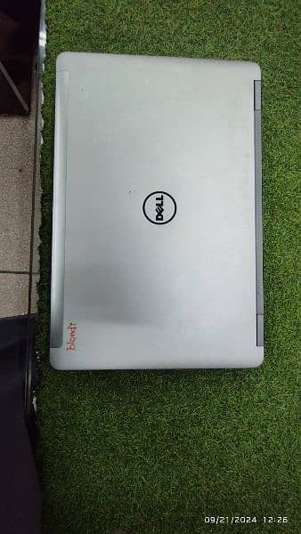 Dell Latitude E-6540 2