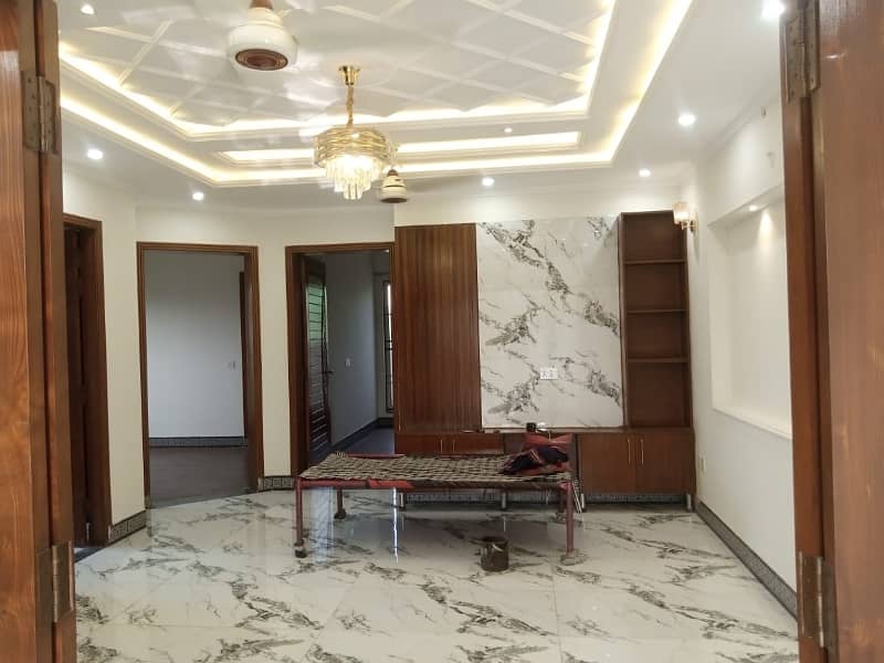 Brand New 8 Marla Luxurious House Is Available For Rent 0