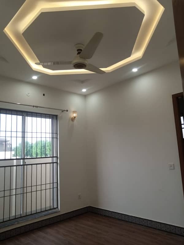 Brand New 8 Marla Luxurious House Is Available For Rent 4