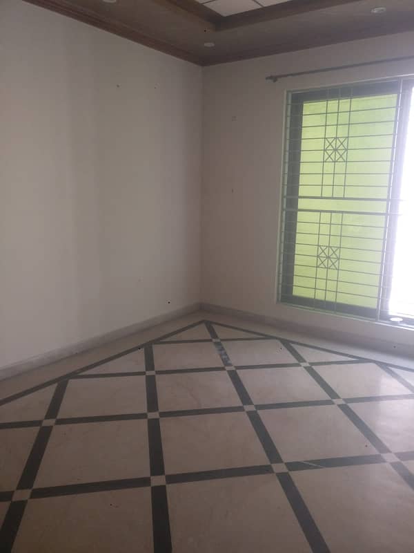 1 kanal upper portion for rent on ideal location 0