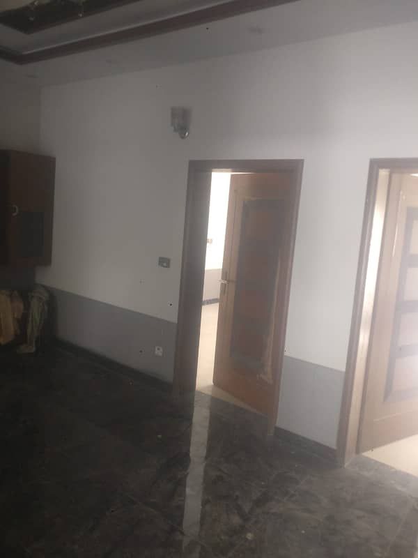 1 kanal upper portion for rent on ideal location 7