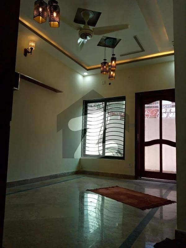 4 Marla upper portion available on Rent in G-14-4 5