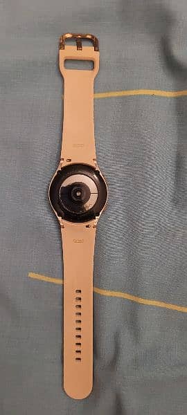 Samsung Galaxy Watch 4 1