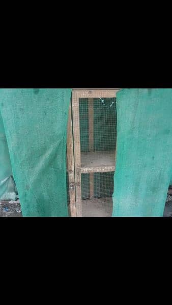 Hen cage for sale in good condition. 3