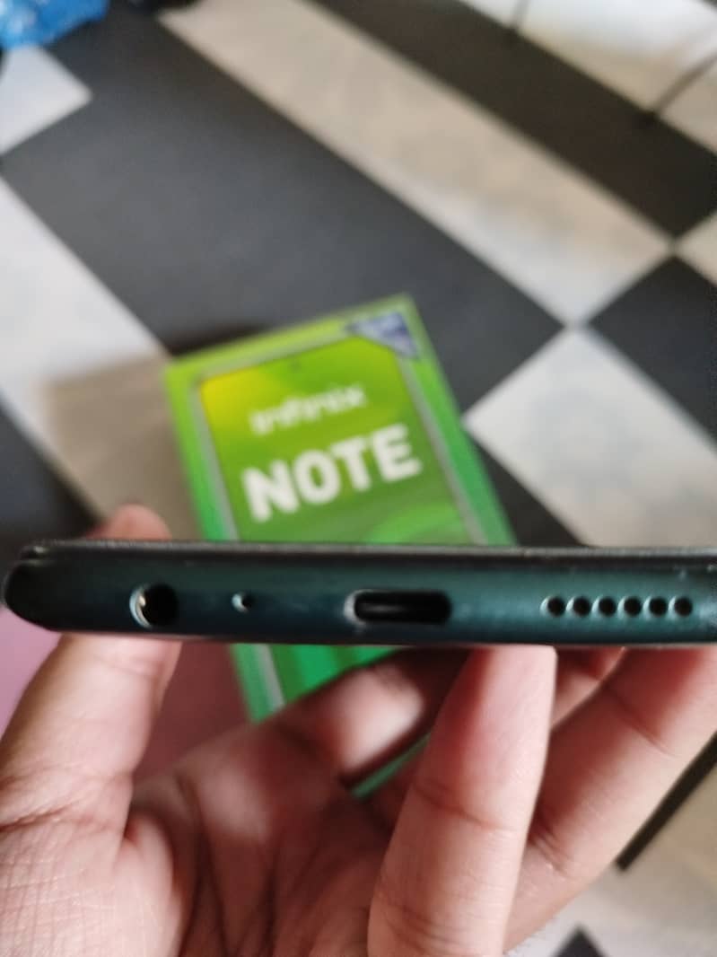 Infinix note 10 Used mobile in 6/128 2