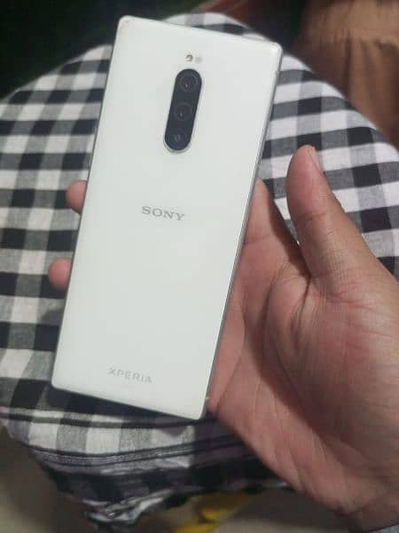 Sony Xperia 1 Non PTA hai patch ho jay ga . 0