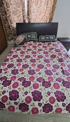 Queen Size Bed Set with Dressing Table 0