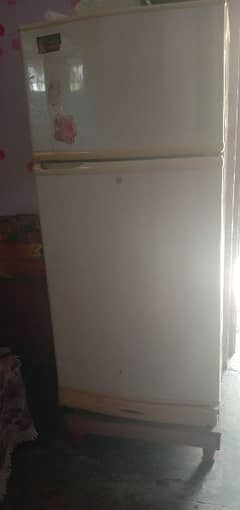 2nd hand fridge 0