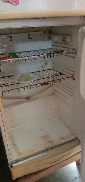 2nd hand fridge 2