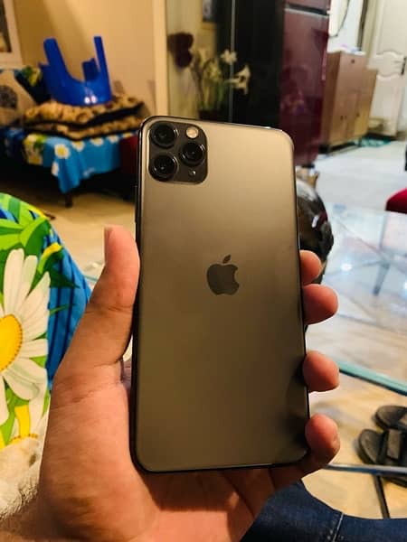 iphone 11 pro max 64gb dual PTA Approved waterpack with box 1