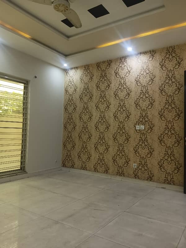 10 marla Upper portion new type for rent wapda Town j2 block 0