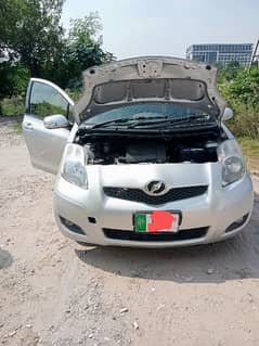 Toyota Vitz 2013