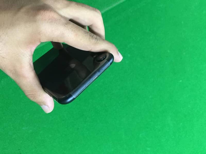 iphone XR 64 GB NON PTA 2