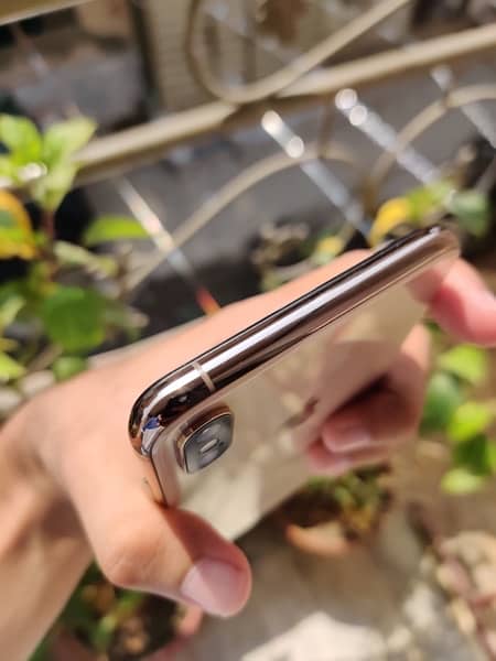 Apple iphone xs max golden 64gb jv non pta. iphone 12, iphone 11, xs, 5