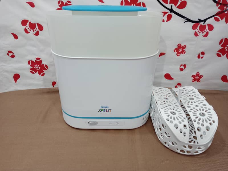 Philips Avent 4-in-1 Baby Bottle Sterilizer in Pakistan 1