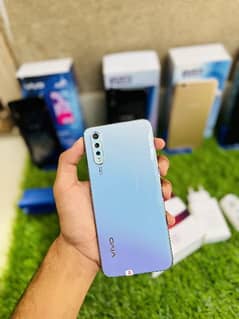 Vivo S1 8/256gb with box charger pta approved (03101016332) 0