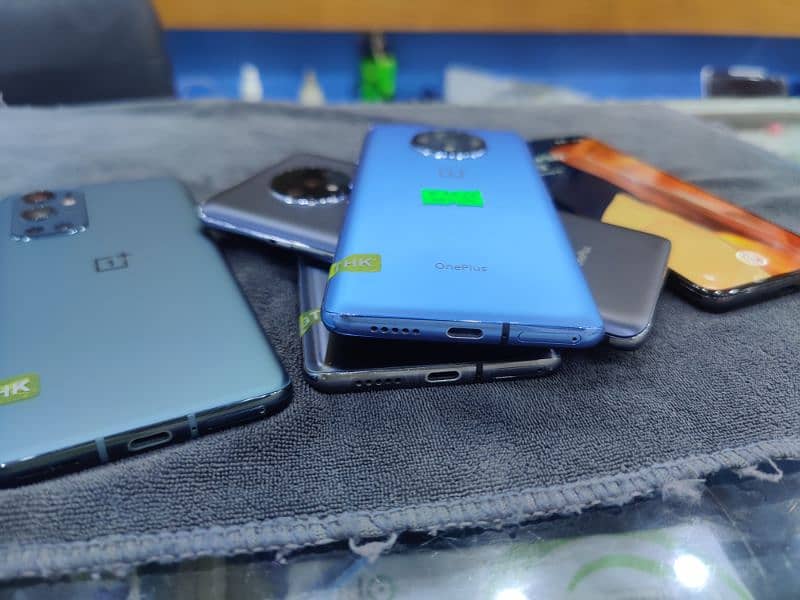 OnePlus 9Pro OnePlus 9 OnePlus 7T 256Gb 6