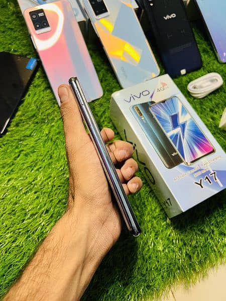 Vivo Y17 8/256 GB with box charger (03101016332) 4