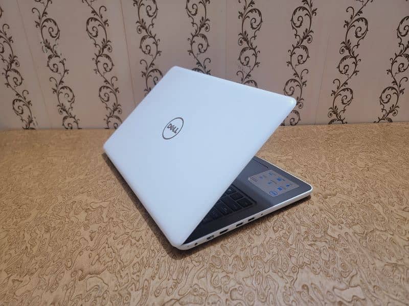 Laptop DELL i5, 7th Gen | Slim, Stylish 1