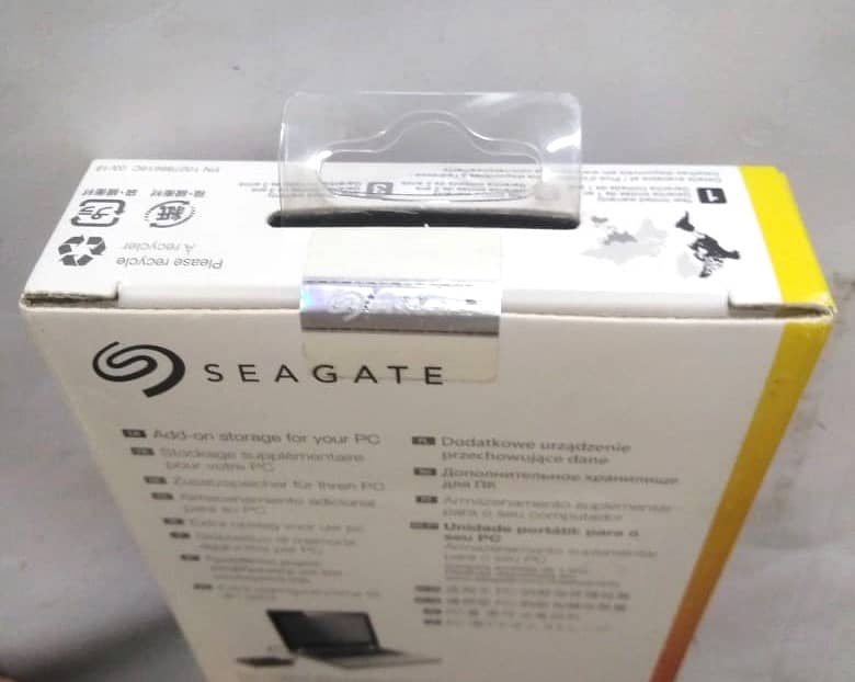 1 TB Seagate Expansion External Hard Drive 2