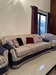 7 seater sofa 0