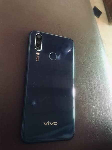 vivo y15 4/64 Rs16000 With the box exchange available 11