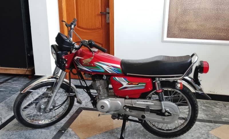 Honda 125 2023 model lush condition 5