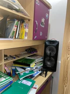 BOOK SHELF FOR CHILDREN VERY GOOD CONDITION